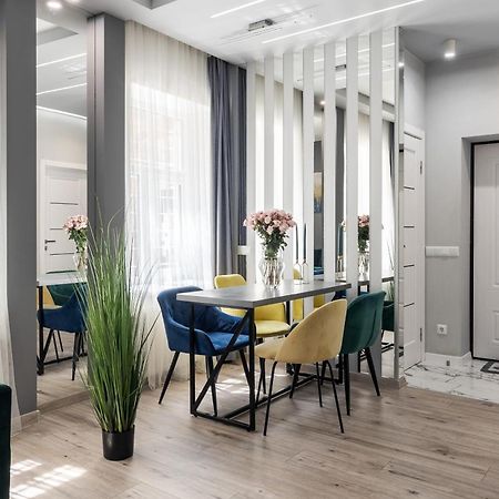 Royal Apartment On Balabana Street Лвив Екстериор снимка